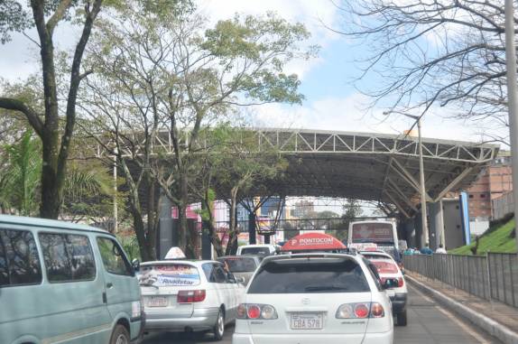 Chegando na aduana paraguaia em Ciudad de Leste - Paraguai